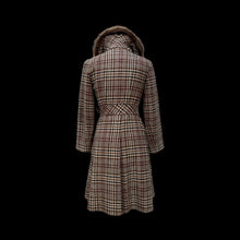Load image into Gallery viewer, Vintage Tweed Plaid Coat with Fur Collar Fitted Flared Wool Petite