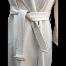 Load image into Gallery viewer, Pendleton White Cream Pure 100% Virgin Wool Belted Fitted and Flared Collared Coat