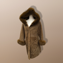Load image into Gallery viewer, New Tan Shearling Lamb and Leather Fox Fur Hooded Coat Reversible Minimalistic