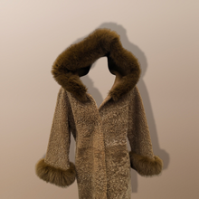 Load image into Gallery viewer, New Tan Shearling Lamb and Leather Fox Fur Hooded Coat Reversible Minimalistic