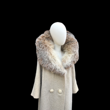 Load image into Gallery viewer, Vintage 60’s Oatmeal Cream Wool Coat with Massive Lynx Fur Collar
