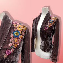 Load image into Gallery viewer, Vintage 90’s Embroidered Floral Velvet Silk Jacket Blazer Spring