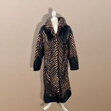 Load image into Gallery viewer, Vintage Chevron Mink Intarsia Coat Patchwork Master Furrier