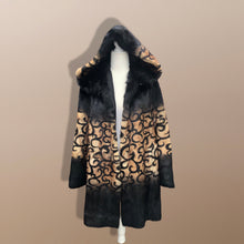 Load image into Gallery viewer, Hooded Mink Luxury Coat Leather with Dyed Design