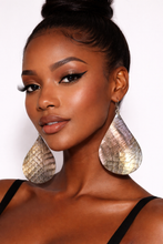 Load image into Gallery viewer, Genuine Snakeskin Leather Earrings Raindrop Elaphe Carinata Snake Purple and Silver IRIDESCENT
