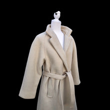 Load image into Gallery viewer, Vintage 60’s LIlli Ann Minimalist Stealth Cream Wool Mohair Coat Flexible Size