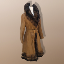 Load image into Gallery viewer, 70’s Caramel Leather Coat with Genuine Fur Trim Princess Fit and Flare Style