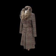 Load image into Gallery viewer, Vintage Tweed Plaid Coat with Fur Collar Fitted Flared Wool Petite