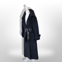 Load image into Gallery viewer, 60’s Vintage Black Vintage Wool Minimalist Coat