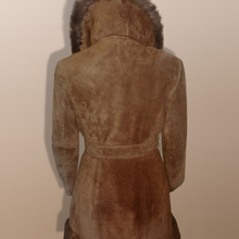 Load image into Gallery viewer, 70s Suede Fur Fit an Flare Coat Distressed Leather Almost Famous Penny Lane Hippy Russian Princess Small S