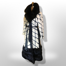 Load image into Gallery viewer, Women&#39;s Vintage Coat 60s Mink Fox Fur Mosaic Geometric Leather White Black Ultimate Luxury Three Tier Zip Off Coat Princess Mod S/M