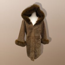 Load image into Gallery viewer, New Tan Shearling Lamb and Leather Fox Fur Hooded Coat Reversible Minimalistic