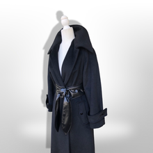 Load image into Gallery viewer, 60’s Vintage Black Vintage Wool Minimalist Coat