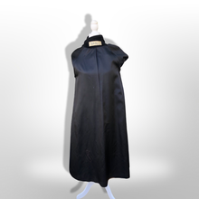 Load image into Gallery viewer, 60’s Vintage Black Vintage Wool Minimalist Coat