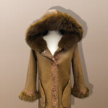 Load image into Gallery viewer, New Tan Shearling Lamb and Leather Fox Fur Hooded Coat Reversible Minimalistic