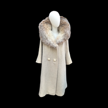 Load image into Gallery viewer, Vintage 60’s Oatmeal Cream Wool Coat with Massive Lynx Fur Collar