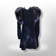 Load image into Gallery viewer, 30’s Vintage Velvet and Fur Film Noir Coat in Rare Larger Size Princess Old Hollywood Glamour