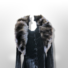 Load image into Gallery viewer, 30’s Vintage Velvet and Fur Film Noir Coat in Rare Larger Size Princess Old Hollywood Glamour
