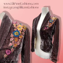 Load image into Gallery viewer, Vintage 90’s Embroidered Floral Velvet Silk Jacket Blazer Spring