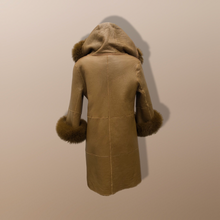Load image into Gallery viewer, New Tan Shearling Lamb and Leather Fox Fur Hooded Coat Reversible Minimalistic