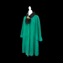 Load image into Gallery viewer, Vintage Women&#39;s Coat- 60s Lilli Ann Emerald Green Mink Wool Swing Coat One Size Fits All Mad Men