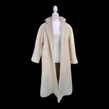 Load image into Gallery viewer, Vintage 60’s LIlli Ann Minimalist Stealth Cream Wool Mohair Coat Flexible Size