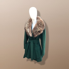 Load image into Gallery viewer, Vintage Forest Green 100% Wool Wrap Coat with Genuine Fur Collar