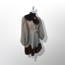 Load image into Gallery viewer, Collectible Rare 30’s early 40’s Coat Cashmere Wool and Scalloped Mouton Fur Balloon Sleeves Fitted and Flared