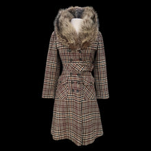 Load image into Gallery viewer, Vintage Tweed Plaid Coat with Fur Collar Fitted Flared Wool Petite