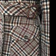 Load image into Gallery viewer, Vintage Tweed Plaid Coat with Fur Collar Fitted Flared Wool Petite