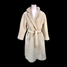 Load image into Gallery viewer, Vintage 60’s LIlli Ann Minimalist Stealth Cream Wool Mohair Coat Flexible Size