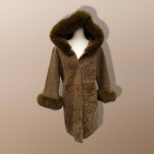 Load image into Gallery viewer, New Tan Shearling Lamb and Leather Fox Fur Hooded Coat Reversible Minimalistic