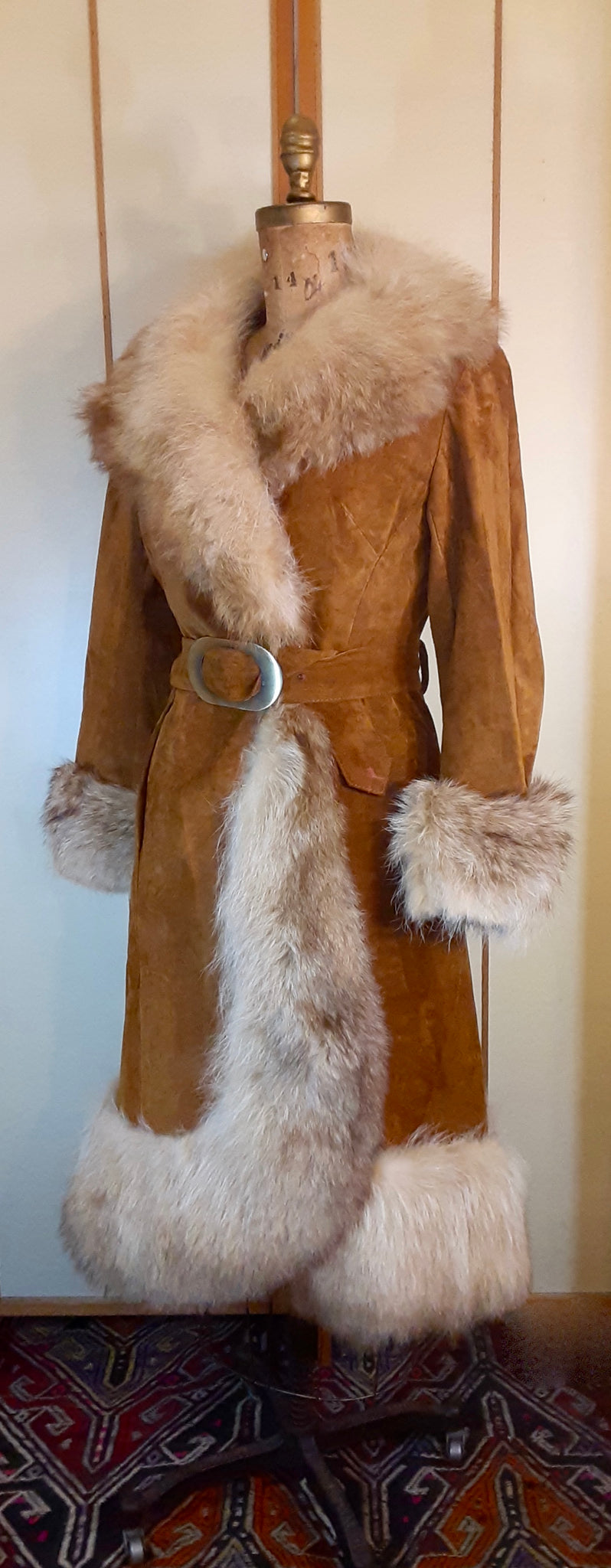 Women's Vintage Coat-60s 70s Rust Suede Leather and Fox Fur Trim