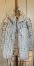 Load image into Gallery viewer, Saga Silver Fox Fur Stroller Spiral Sleeve Thick Luscious Leather Wide Sleeve Flexible Size M/L
