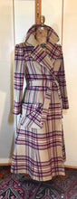 Load image into Gallery viewer, Vintage Coat- 70s Plaid &quot;Burberry&quot; Style Fox Fur Removable Collar Princess Coat Penny Lane Almost Famous Hippy Chic