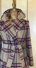 Load image into Gallery viewer, Vintage Coat- 70s Plaid &quot;Burberry&quot; Style Fox Fur Removable Collar Princess Coat Penny Lane Almost Famous Hippy Chic