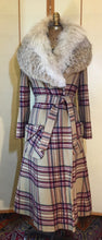 Load image into Gallery viewer, Vintage Coat- 70s Plaid &quot;Burberry&quot; Style Fox Fur Removable Collar Princess Coat Penny Lane Almost Famous Hippy Chic