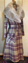 Load image into Gallery viewer, Vintage Coat- 70s Plaid &quot;Burberry&quot; Style Fox Fur Removable Collar Princess Coat Penny Lane Almost Famous Hippy Chic
