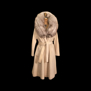 Vintage 60’s Coat Lilli Ann Cream White Massive Fox Fur Collar Wear Two Ways Swing Fit And Flare One Size Fits All Throw and Go