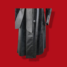 Load image into Gallery viewer, 70’s Spy Trench Black Leather with Suede inlay Fox fur Removable Collar