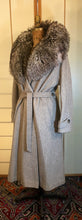 Load image into Gallery viewer, Vintage 70s Women&#39;s Coat Herringbone Wool Pattern MASSIVE Shearling Collar Fit Flare