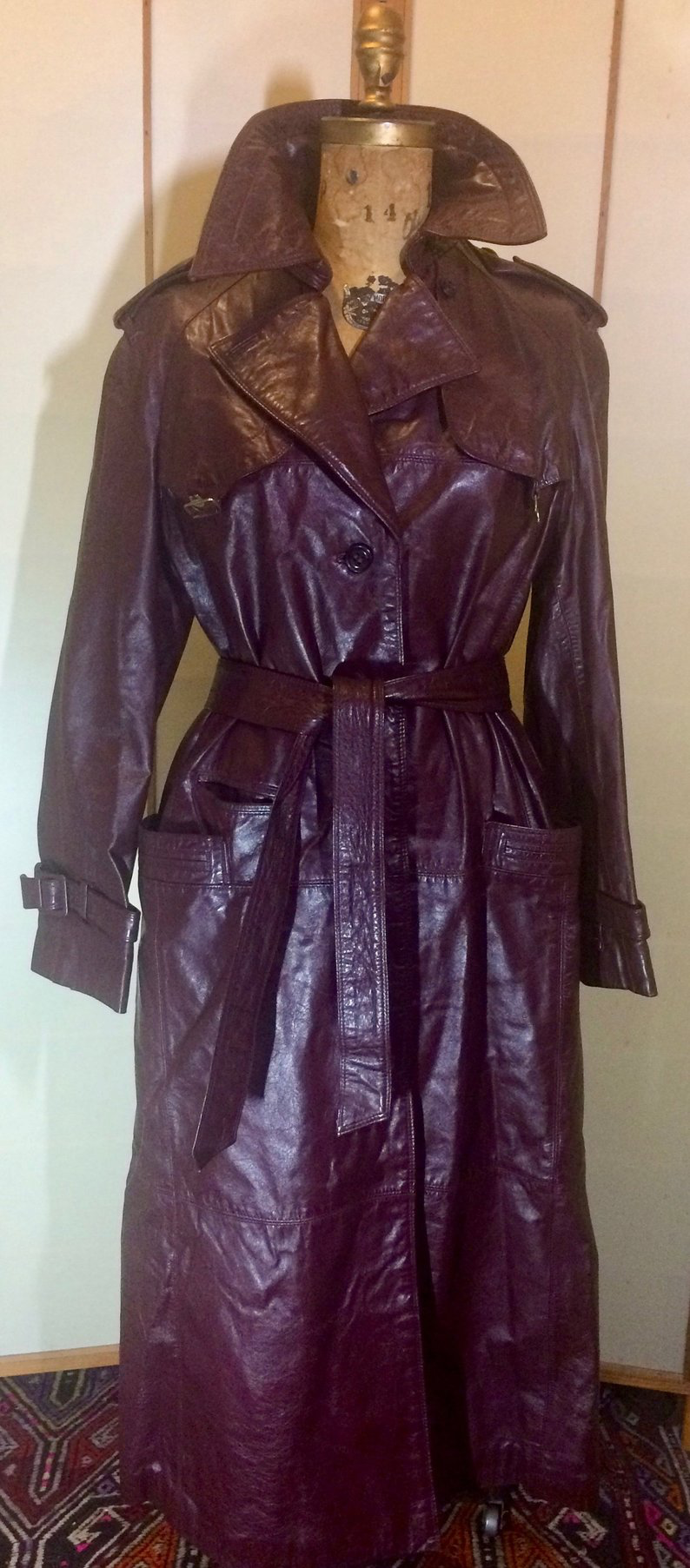 Vintage Windsor Imported Women's Leather Trench Coat 70s Red Buckle Po –  Black Shag Vintage