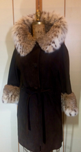 Load image into Gallery viewer, 60&#39;s 70&#39;s Lynx Fur and Suede Leather Coat S/M