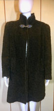 Load image into Gallery viewer, 40s Curly Wool Coat With Jeweled Clasp M/L Film Noir