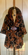 Load image into Gallery viewer, Vtg 60s Brocade Jacquard Tapestry Brown Carpet Coat 3/4 Sleeves Swing Melania Free Size One Size Fits All "Stella McCartney" Style