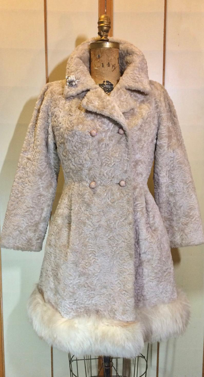 60s Mod White Cream Fox Fur Fit and Flare PeaCoat Wool in 