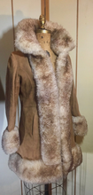 Load image into Gallery viewer, 70&#39;s Shearling Suede Sheepskin Tan Penny Lane Coat Princess Almost Famous S/M Boho Hippy Chic