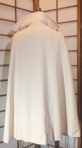 60s Mod Cream Poncho Cape with Matching Belt Double Breasted Wool, Matching Mod Belt, Free Size Mad Men