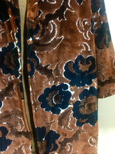 Load image into Gallery viewer, Vtg 60s Brocade Jacquard Tapestry Brown Carpet Coat 3/4 Sleeves Swing Melania Free Size One Size Fits All "Stella McCartney" Style