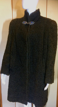 Load image into Gallery viewer, 40s Curly Wool Coat With Jeweled Clasp M/L Film Noir